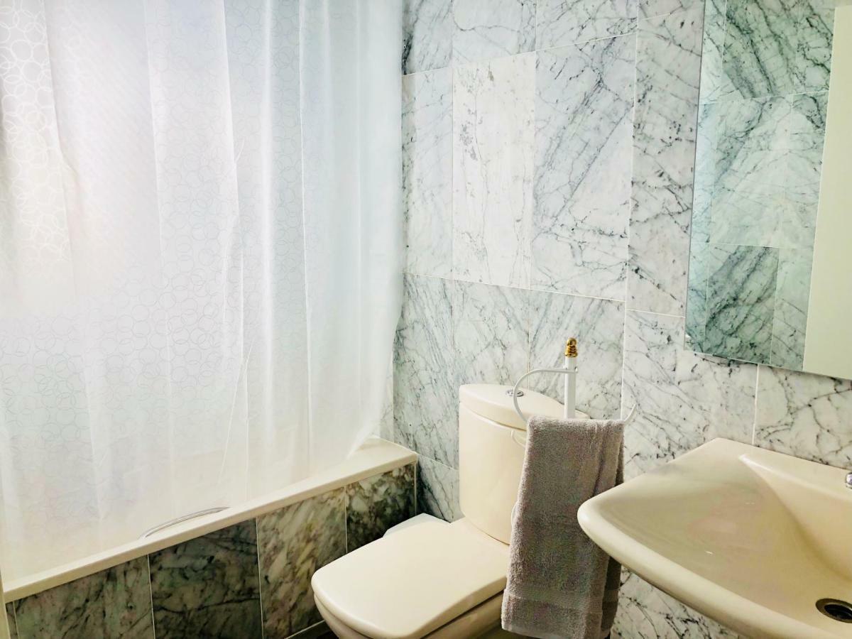 Luxury Apartment Bajondillo Beachfront Торемолинос Екстериор снимка