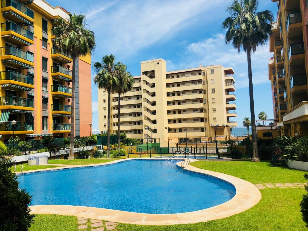 Luxury Apartment Bajondillo Beachfront Торемолинос Екстериор снимка